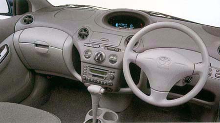 TOYOTA PLATZ
