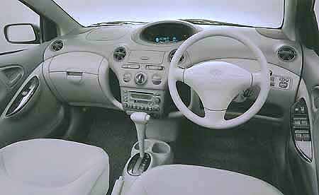 TOYOTA PLATZ