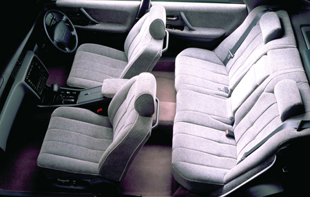 TOYOTA CROWN MAJESTA