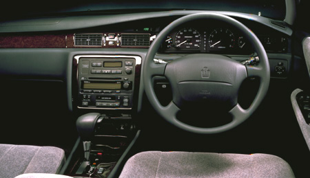 TOYOTA CROWN
