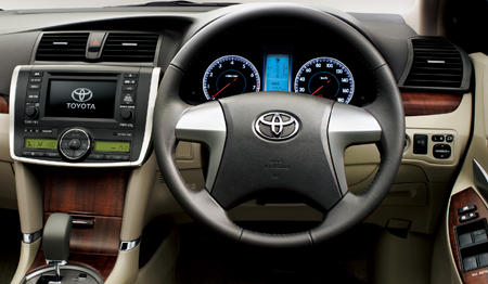 TOYOTA PREMIO