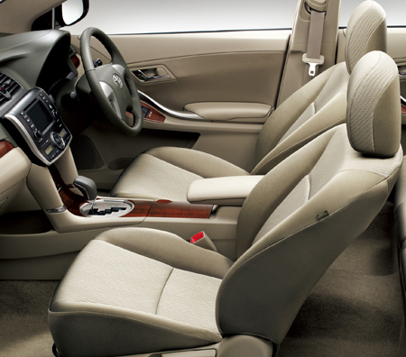 TOYOTA PREMIO