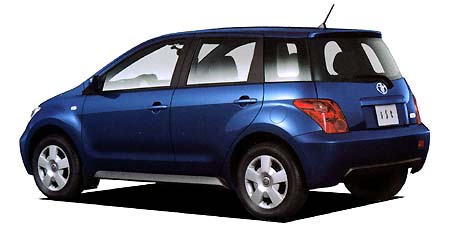 TOYOTA IST