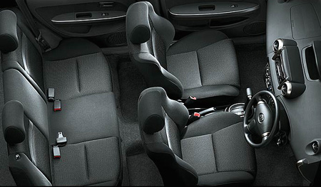 TOYOTA IST