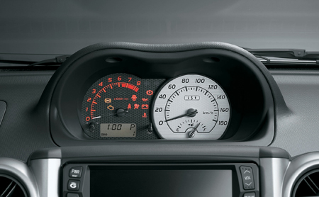TOYOTA IST