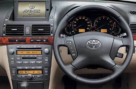 TOYOTA AVENSIS SEDAN