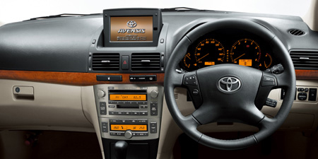 TOYOTA AVENSIS SEDAN