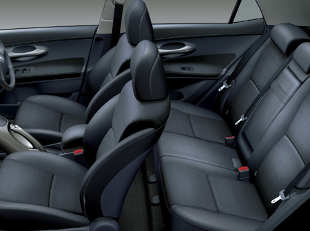TOYOTA BLADE