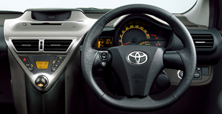 TOYOTA IQ 100X