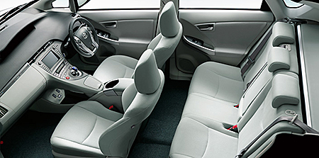 TOYOTA PRIUS PHV