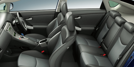 TOYOTA PRIUS PHV