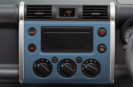 TOYOTA FJ CRUISER