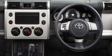 TOYOTA FJ CRUISER