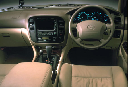 TOYOTA LAND CRUISER 100