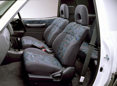 TOYOTA RAV4 J