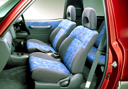 TOYOTA RAV4 J