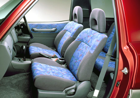 TOYOTA RAV4 J