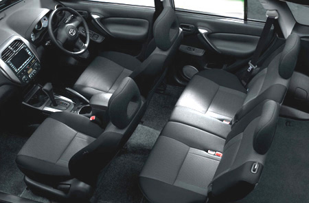 TOYOTA RAV4 J