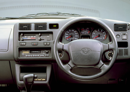 TOYOTA RAV4 L