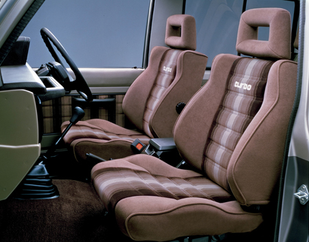 TOYOTA LAND CRUISER 70