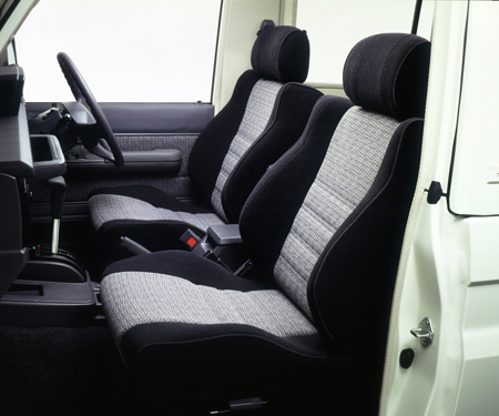 TOYOTA LAND CRUISER 70