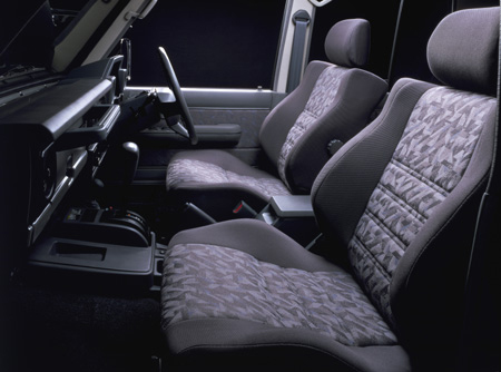TOYOTA LAND CRUISER 70