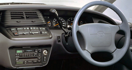 TOYOTA ESTIMA LUCIDA
