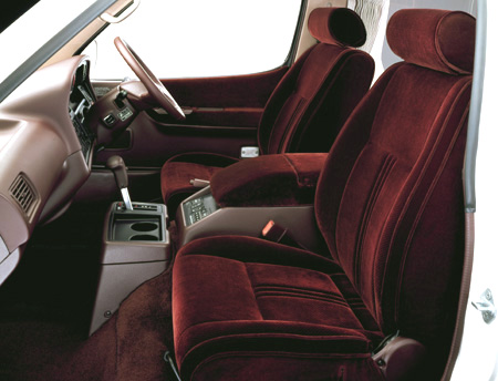 TOYOTA HIACE WAGON