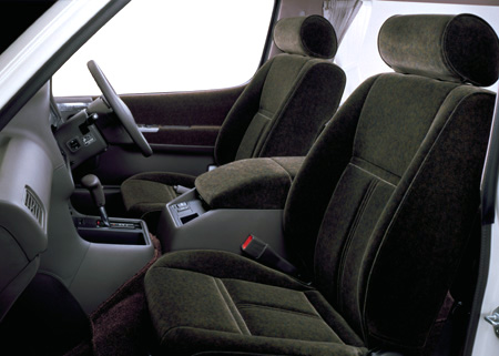 TOYOTA HIACE WAGON