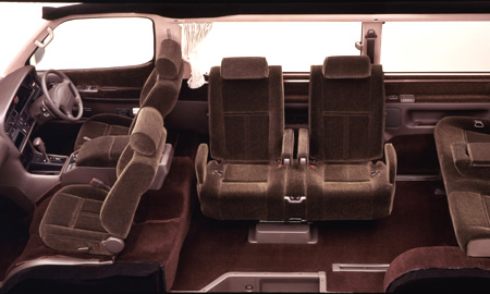 TOYOTA HIACE WAGON