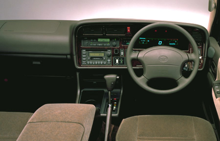 TOYOTA HIACE WAGON