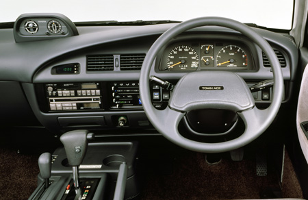 TOYOTA TOWN ACE WAGON