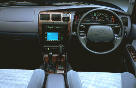 TOYOTA HILUX SURF