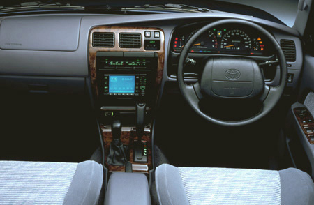TOYOTA HILUX SURF