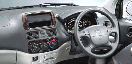 TOYOTA RAUM