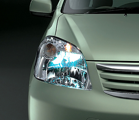 TOYOTA RAUM