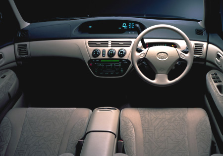 TOYOTA VISTA ARDEO