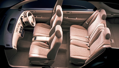 TOYOTA VISTA ARDEO