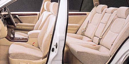 TOYOTA CROWN ESTATE