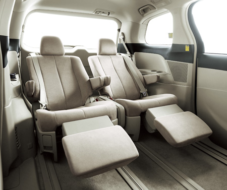 TOYOTA ESTIMA HYBRID