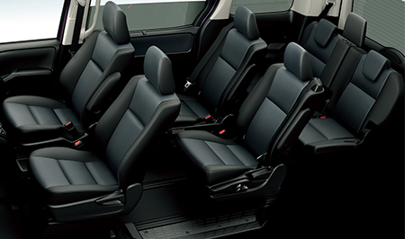 TOYOTA NOAH