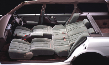 TOYOTA CROWN STATIONWAGON