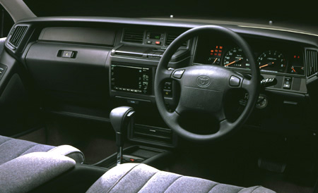 TOYOTA CROWN STATIONWAGON