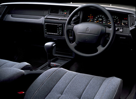 TOYOTA CROWN STATIONWAGON