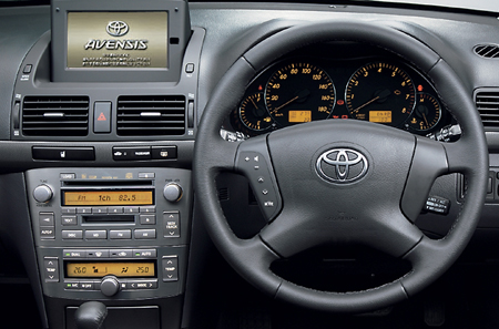 TOYOTA AVEVSIS WAGON