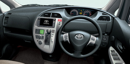 TOYOTA RACTIS