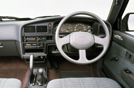 TOYOTA HILUX PICK UP