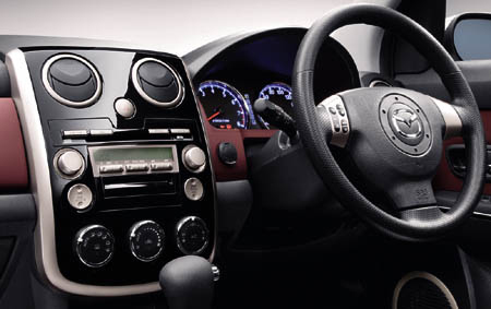 MAZDA VERISA