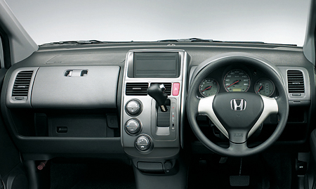 HONDA MOBILIO SPIKE