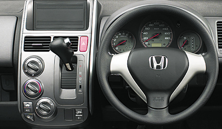 HONDA MOBILIO SPIKE